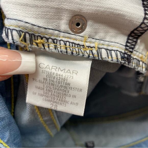 Carmar Denim Olivia Shredded Shorts Medium Wash Denim Jean Booty Short Size 28 - Picture 8 of 10